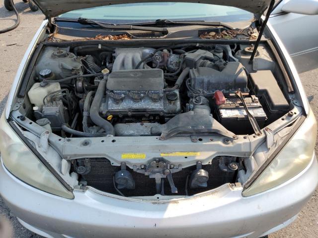 Photo 11 from auction – 2002 TOYOTA CAMRY LE with VIN 4T1BF30K12U500668