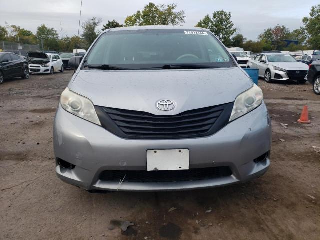 Photo 5 from auction – 2014 TOYOTA SIENNA with VIN 5TDZK3DC1ES478312
