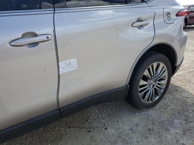 Photo 13 from auction – 2021 TOYOTA VENZA LE with VIN JTEAAAAH7MJ059263