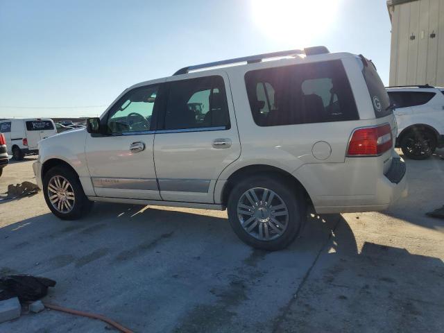 Photo 2 from auction – 2007 LINCOLN NAVIGATOR with VIN 5LMFU28597LJ14834