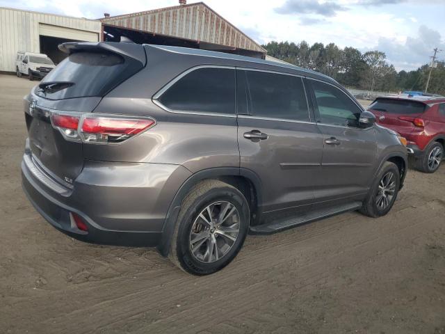 Photo 3 from auction – 2016 TOYOTA HIGHLANDER with VIN 5TDKKRFHXGS132663