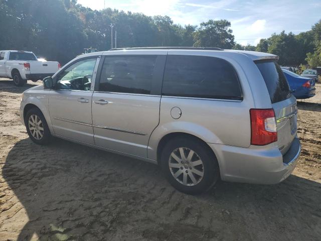 Photo 2 from auction – 2011 CHRYSLER TOWN & COU with VIN 2A4RR8DG6BR760410