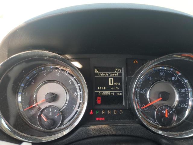 Photo 9 from auction – 2014 CHRYSLER TOWN & COU with VIN 2C4RC1BG8ER444772