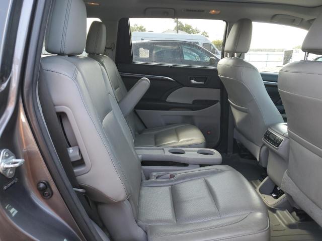 Photo 11 from auction – 2014 TOYOTA HIGHLANDER with VIN 5TDDKRFH9ES017770