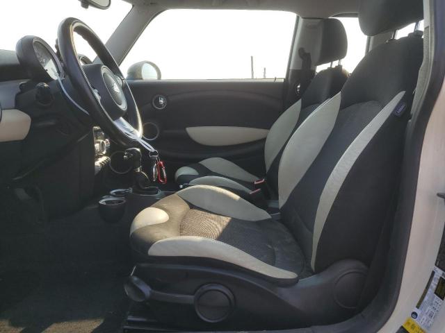 Photo 7 from auction – 2009 MINI COOPER CLU with VIN WMWML33559TX36104