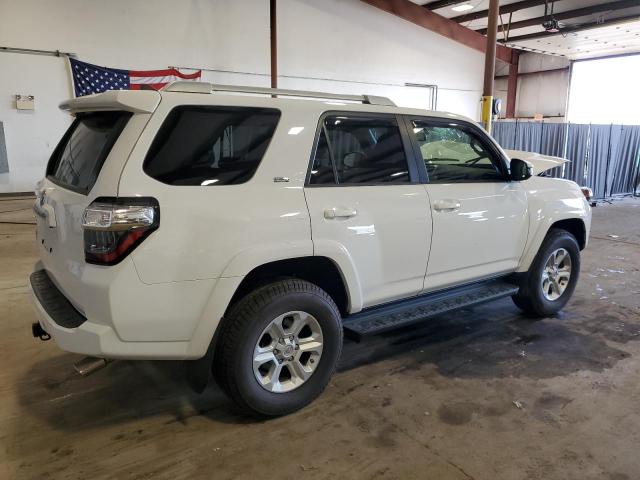Photo 3 from auction – 2017 TOYOTA 4RUNNER SR with VIN JTEBU5JRXH5439109