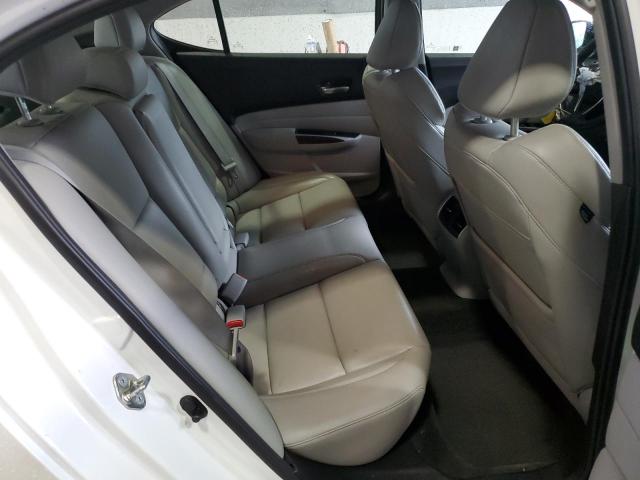Photo 10 from auction – 2015 ACURA TLX with VIN 19UUB1F31FA018580