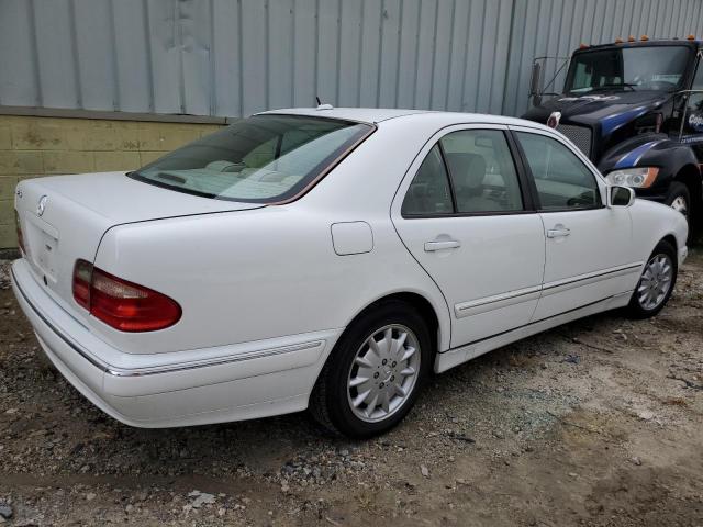 Photo 3 from auction – 2000 MERCEDES-BENZ E 320 with VIN WDBJF65J1YB021509