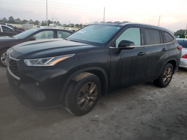 TOYOTA HIGHLANDER 2023 مع رقم تعريف المركبة 5TDAARAH6PS017001 - صورة من المزاد