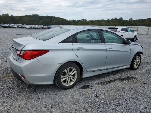 Photo 3 from auction – 2014 HYUNDAI SONATA GLS with VIN 5NPEB4AC4EH943499