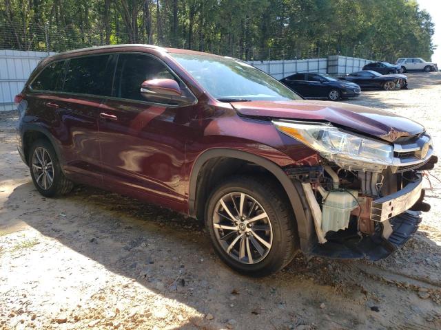 Photo 4 from auction – 2018 TOYOTA HIGHLANDER with VIN 5TDKZRFH2JS267428