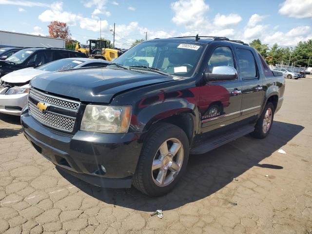 CHEVROLET AVALANCHE 2010 with VIN 3GNVKGE02AG198103 - Photo from auction