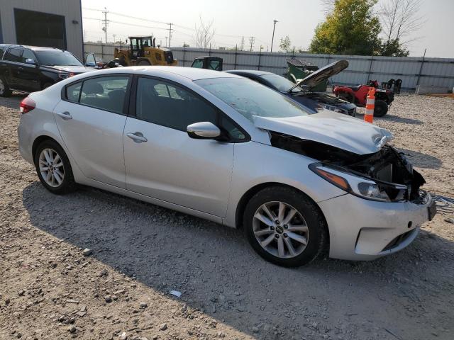 Photo 4 from auction – 2017 KIA FORTE LX with VIN 3KPFL4A75HE150368