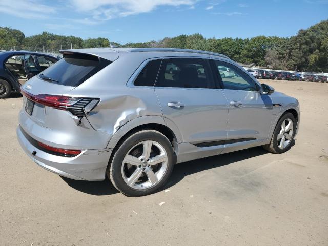 Photo 3 from auction – 2019 AUDI E-TRON PRE with VIN WA1LABGE3KB017352