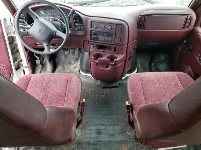 Photo 8 from auction – 1998 CHEVROLET ASTRO with VIN 1GCDM19W6WB185204