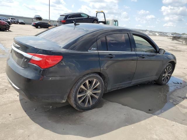 Photo 3 from auction – 2013 CHRYSLER 200 TOURIN with VIN 1C3CCBBG2DN738101