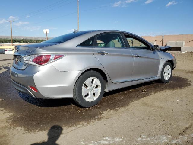 Photo 3 from auction – 2012 HYUNDAI SONATA HYB with VIN KMHEC4A46CA045945