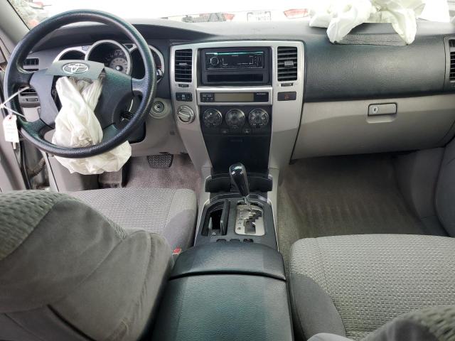 Photo 8 from auction – 2004 TOYOTA 4RUNNER SR with VIN JTEBU14RX40049638