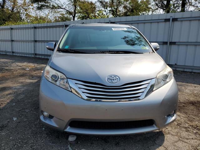 Photo 5 from auction – 2013 TOYOTA SIENNA XLE with VIN 5TDDK3DC5DS059971