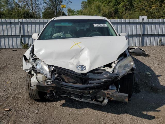 Photo 5 from auction – 2014 TOYOTA SIENNA with VIN 5TDKK3DC0ES457338