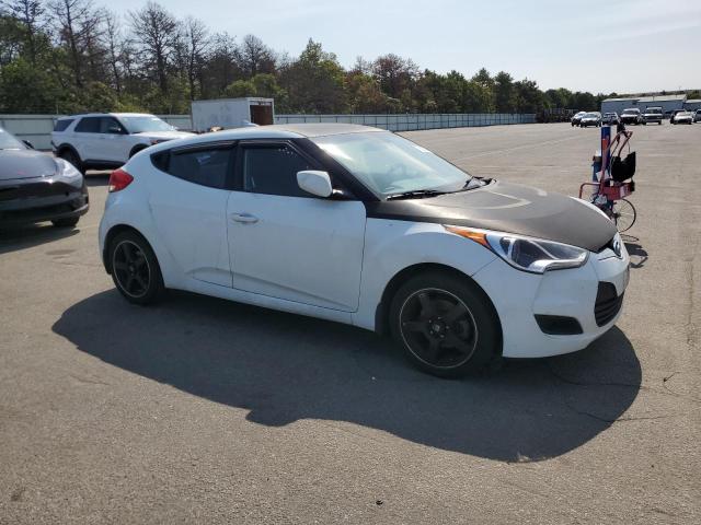 Photo 4 from auction – 2016 HYUNDAI VELOSTER with VIN KMHTC6AD6GU264749