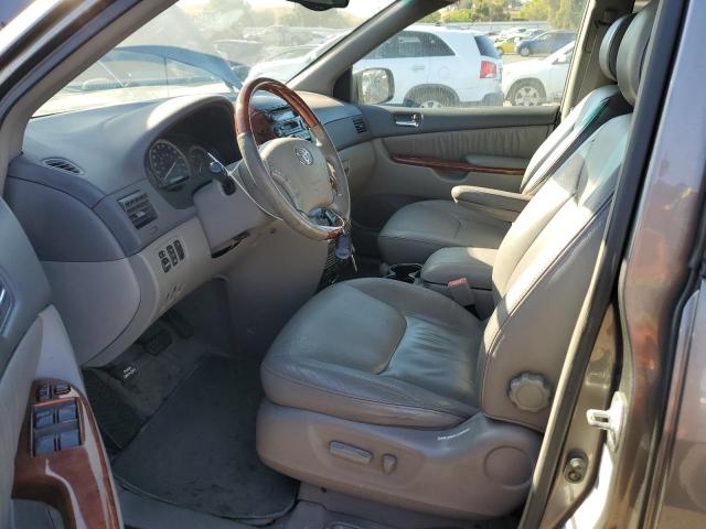 Photo 7 from auction – 2004 TOYOTA SIENNA XLE with VIN 5TDBA22C44S017198