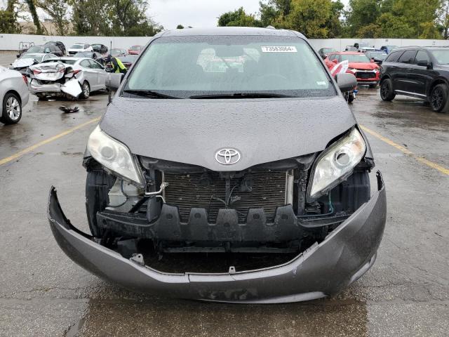 Photo 5 from auction – 2011 TOYOTA SIENNA LE with VIN 5TDKK3DC0BS085964