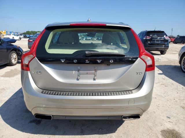 Photo 6 from auction – 2015 VOLVO V60 PREMIE with VIN YV140MEK5F1241312