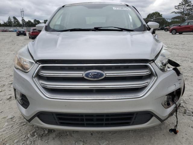 Photo 5 from auction – 2017 FORD ESCAPE SE with VIN 1FMCU0GD6HUC03954