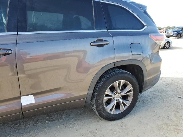 Photo 13 from auction – 2015 TOYOTA HIGHLANDER with VIN 5TDKKRFH2FS042132
