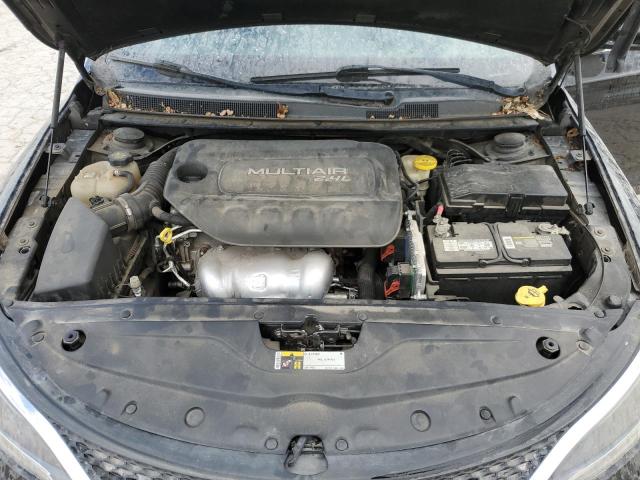 Photo 11 from auction – 2016 CHRYSLER 200 LIMITE with VIN 1C3CCCAB5GN131710
