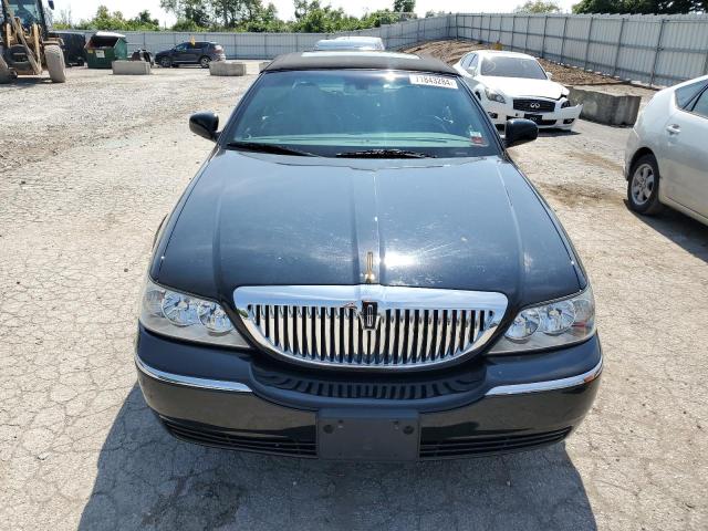 Photo 5 from auction – 2008 LINCOLN TOWN CAR S with VIN 2LNHM82V08X663575
