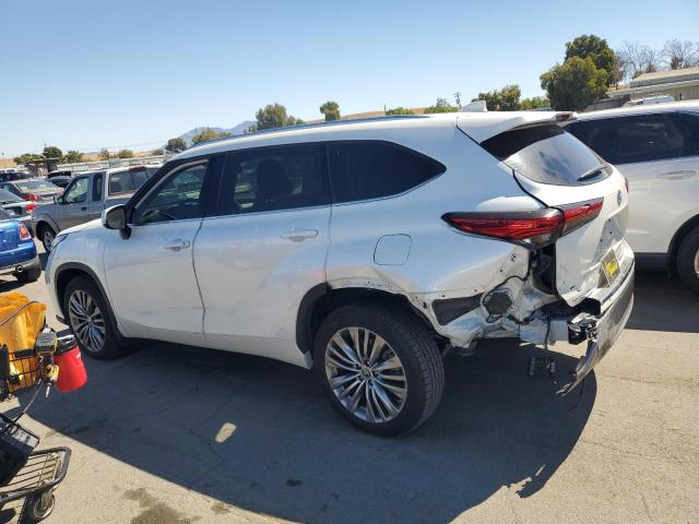 Photo 2 from auction – 2021 TOYOTA HIGHLANDER with VIN 5TDFZRBH6MS111601