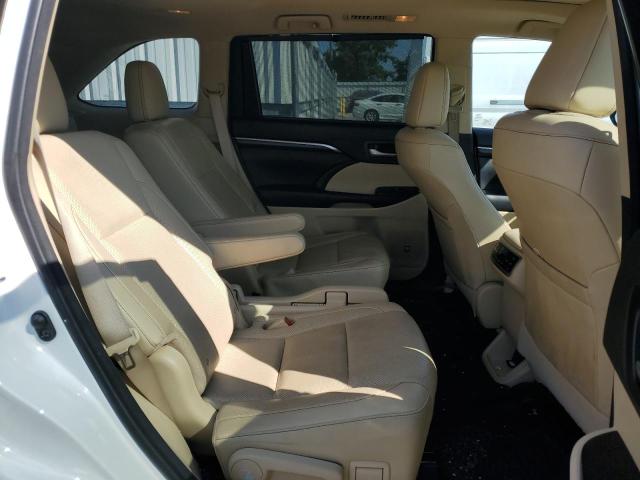 Photo 11 from auction – 2016 TOYOTA HIGHLANDER with VIN 5TDDKRFH5GS308091