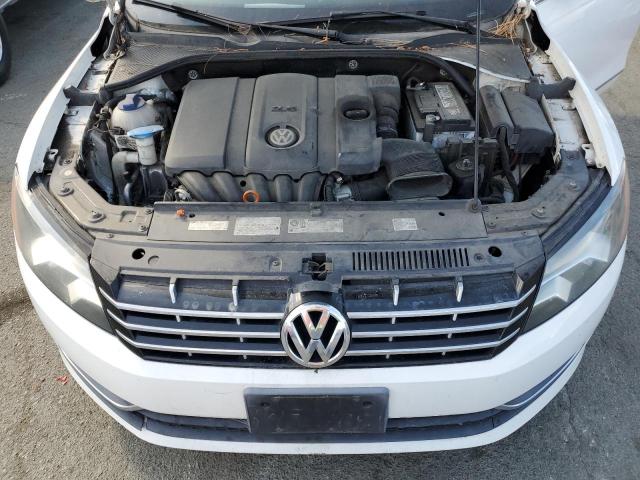 Photo 11 from auction – 2013 VOLKSWAGEN PASSAT SEL with VIN 1VWCP7A34DC071374