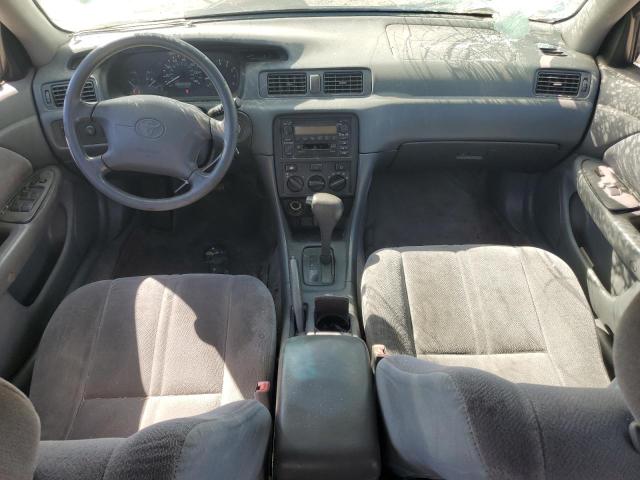 Photo 8 from auction – 2000 TOYOTA CAMRY CE with VIN 4T1BG22K2YU695502
