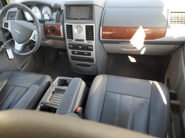 Photo 8 from auction – 2008 CHRYSLER TOWN & COU with VIN 2A8HR54P08R791024