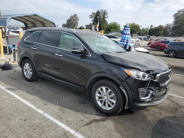 Photo 4 from auction – 2016 KIA SORENTO LX with VIN 5XYPG4A37GG037934