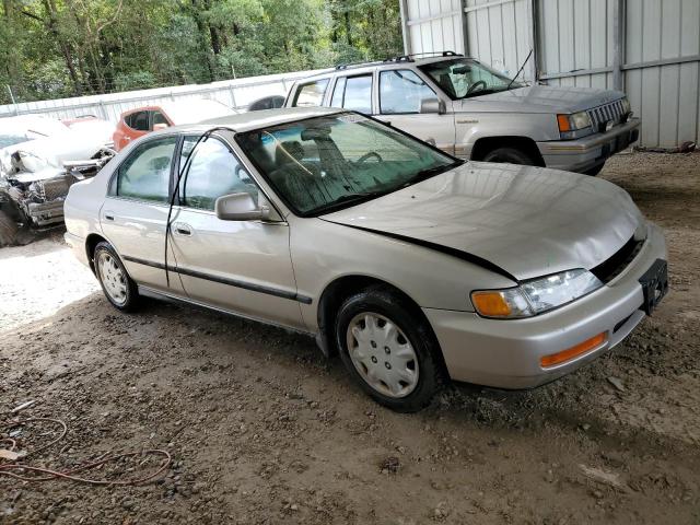 Photo 4 from auction – 1997 HONDA ACCORD LX with VIN JHMCD5639VC019957