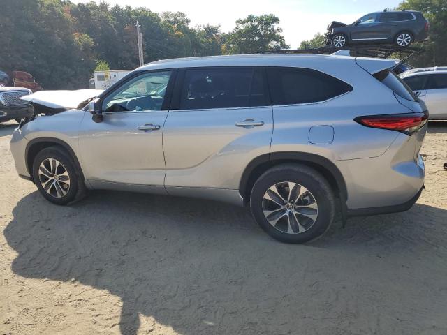 Photo 2 from auction – 2022 TOYOTA HIGHLANDER with VIN 5TDHZRBH9NS210732