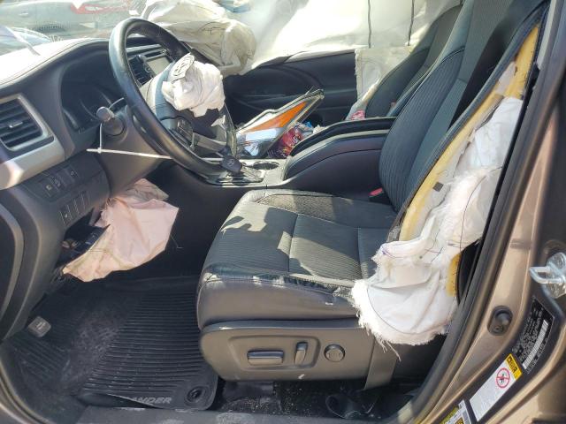Photo 11 from auction – 2018 TOYOTA HIGHLANDER with VIN 5TDZZRFH8JS262734