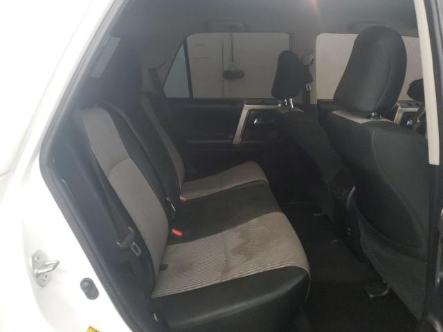 Photo 11 from auction – 2018 TOYOTA 4RUNNER SR with VIN JTEBU5JR1J5581662