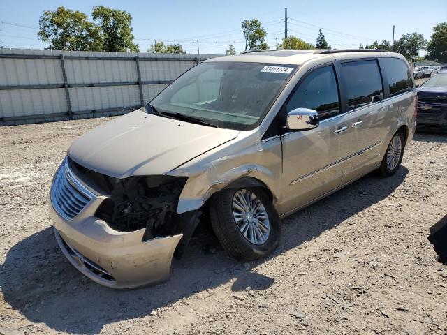 Photo 1 from auction – 2016 CHRYSLER TOWN & COU with VIN 2C4RC1CG7GR119452