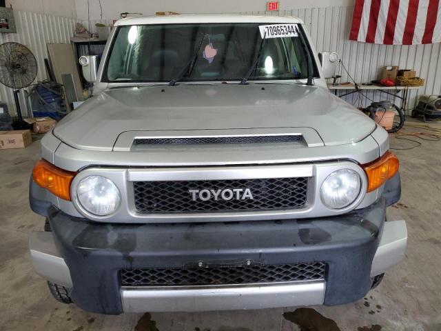 Photo 5 from auction – 2007 TOYOTA FJ CRUISER with VIN JTEBU11F470052372
