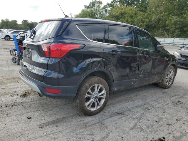 Photo 3 from auction – 2019 FORD ESCAPE SE with VIN 1FMCU9GD6KUB29902