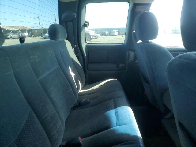 Photo 10 from auction – 2004 CHEVROLET SILVERADO with VIN 2GCEK19T041251677
