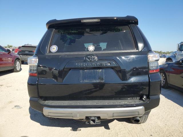 Photo 6 from auction – 2019 TOYOTA 4RUNNER SR with VIN JTEBU5JR2K5707433
