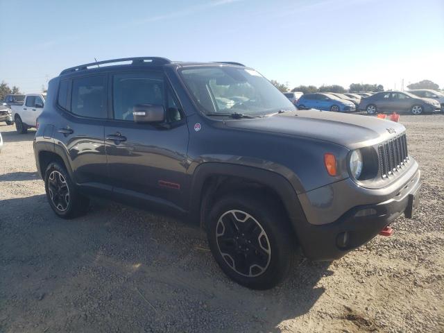 Photo 4 from auction – 2017 JEEP RENEGADE T with VIN ZACCJBCB2HPG28215