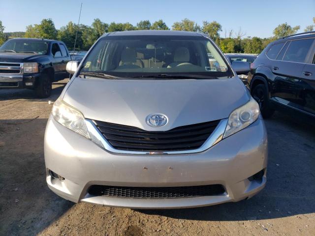 Photo 5 from auction – 2014 TOYOTA SIENNA LE with VIN 5TDKK3DC8ES468409