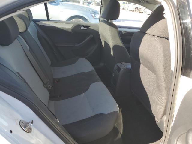 Photo 10 from auction – 2017 VOLKSWAGEN JETTA S with VIN 3VW2B7AJ2HM247383